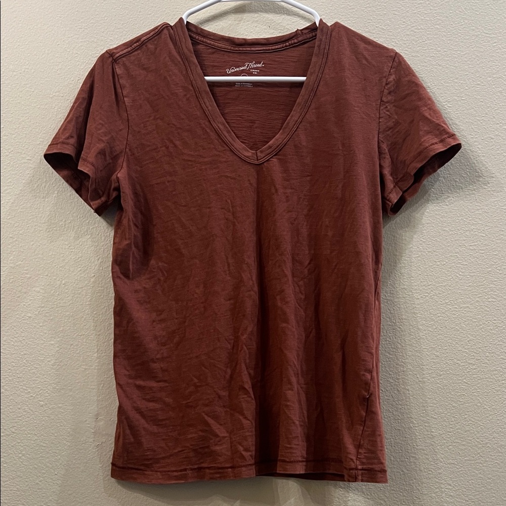 Universal Thread Rust V-neck Tee
